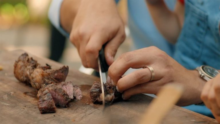 Tasting the WorldMexican grill master shares secret to juicy steak with Eva Longoria
