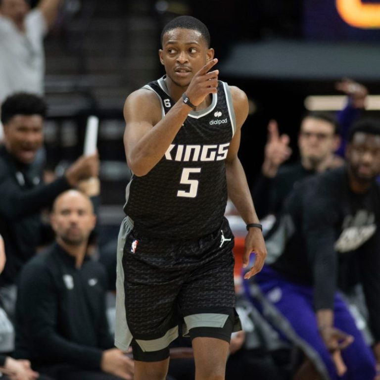 Kings down Warriors in wild one for first playoff win since 2006