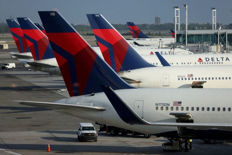 US airline passengers are getting increasingly frustrated. Here’s why