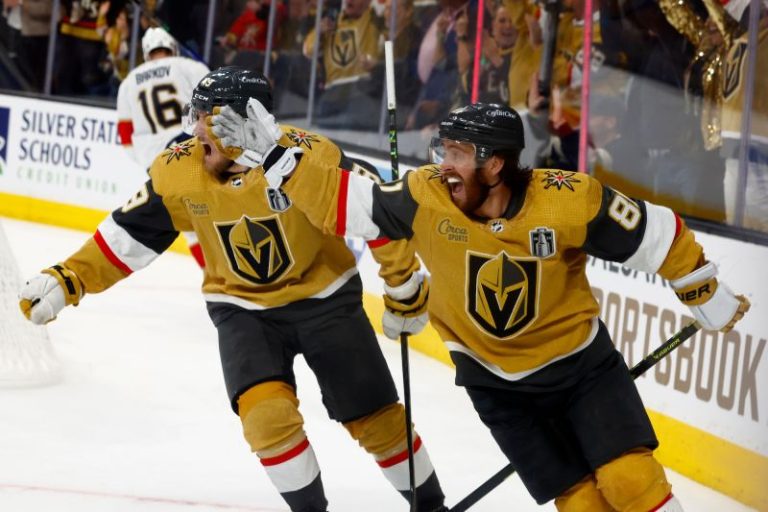 Vegas Golden Knights pull away late to defeat the Florida Panthers and win Game 1 of the Stanley Cup Final