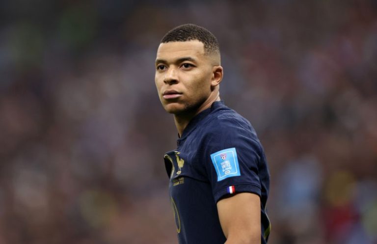 PSG star Kylian Mbappé refuses a meeting and offer from Saudi club Al Hilal, per reports