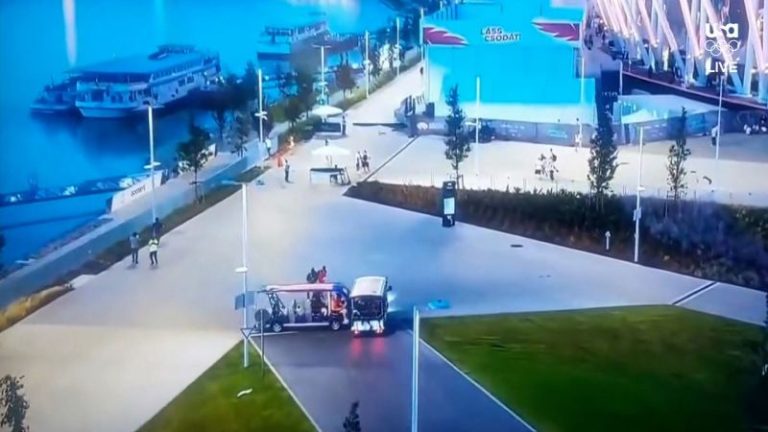 Sprinter Andrew Hudson gets glass in his eye after buggy crash at world championships