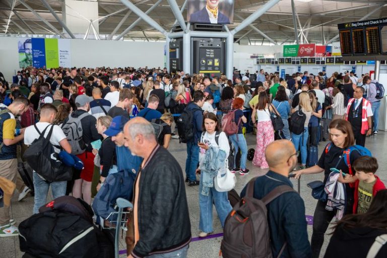 Heatwaves, wildfires, air chaos and overcrowding. How this year’s summer vacations fell apart