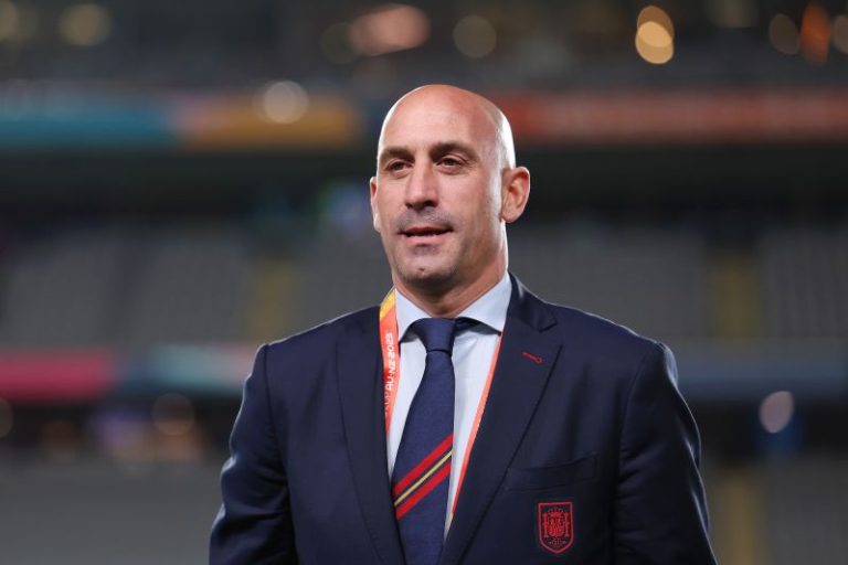 Luis Rubiales resigns as Spanish soccer president following unwanted kiss with World Cup winner Jennifer Hermoso