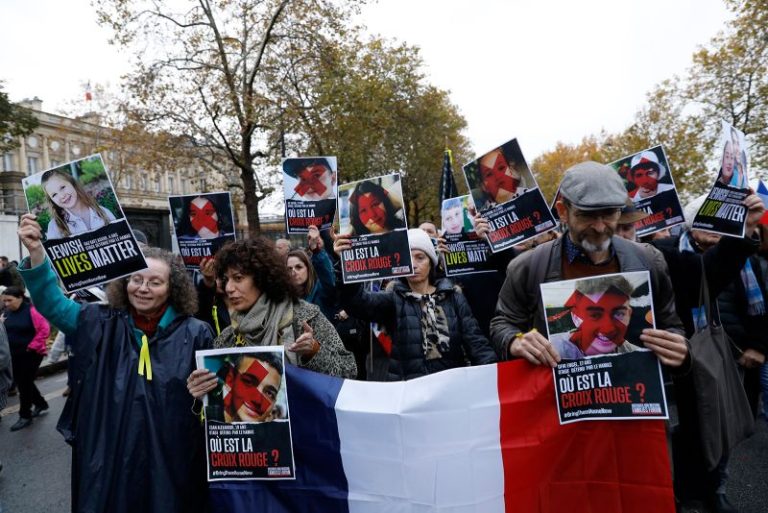 More than 180,000 demonstrators march in France against antisemitism