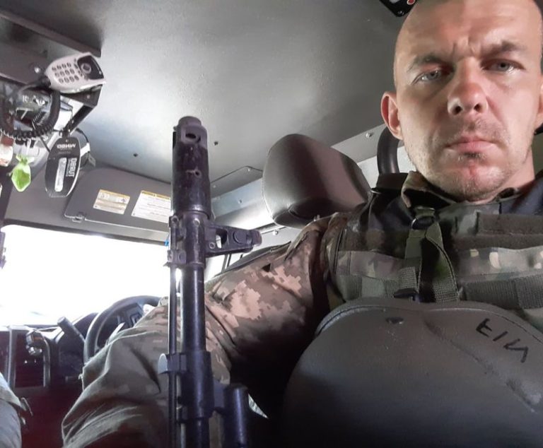 Surrounded by Russians and ready to die, this Ukrainian soldier called in an artillery strike – on his own position