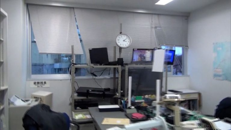 ‘Battle against time’ to find quake survivors as Japan lifts tsunami warnings and death toll rises