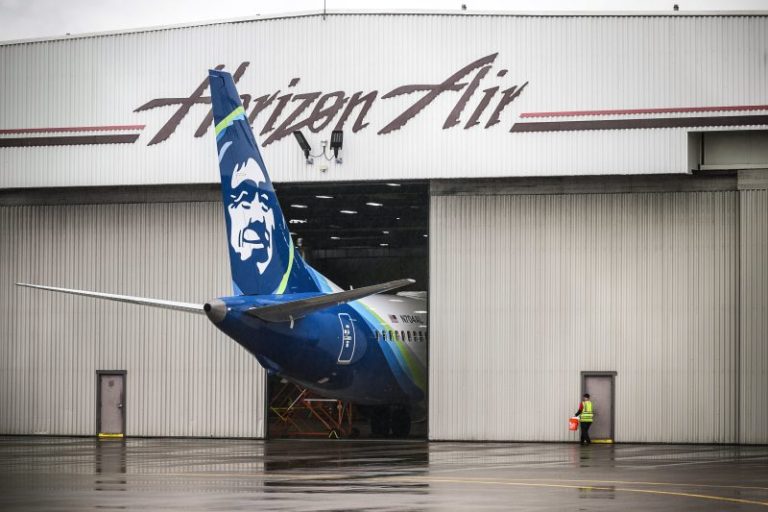 Alaska, United flight cancellations continue amid ongoing investigation of Boeing 737 Max 9