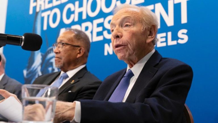 Centrist group No Labels scraps bid to launch third-party presidential ticket