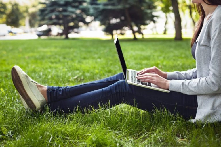 Why companies are canceling summer Fridays