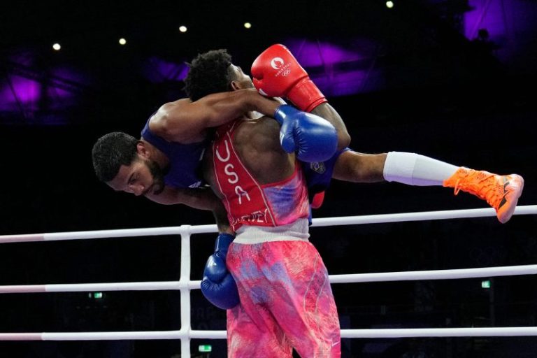American boxer Jahmal Harvey survives rough opening Olympic bout