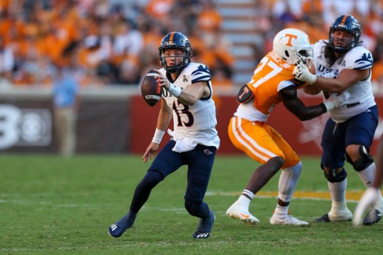 What college football bowl games are today? Breaking down the matchups