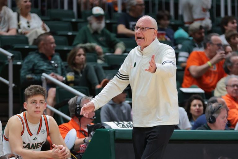 Miami basketball coach Jim Larrañaga steps down