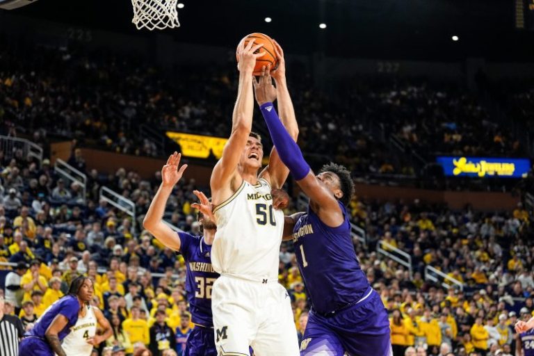 College basketball weekend highs and lows: State of Michigan leading Big Ten