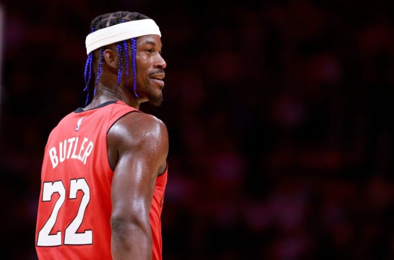 NBA trade tracker: Follow all the moves ahead of Feb. 6 deadline
