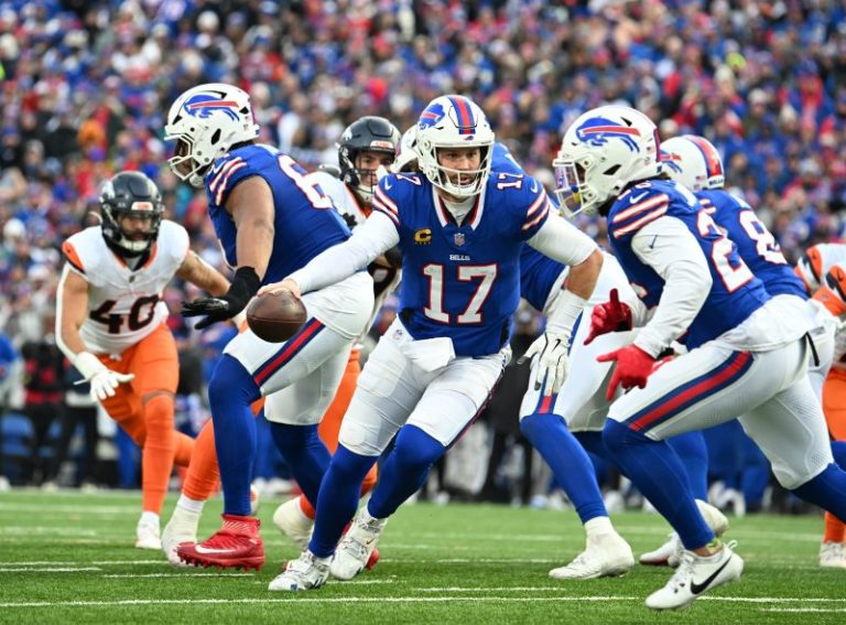Divisional playoff fantasy football rankings: Allen vs. Jackson on tap