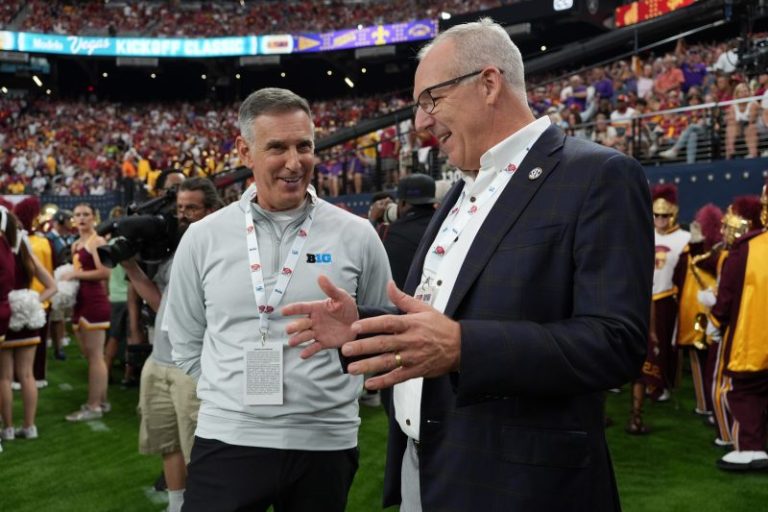 SEC, Big Ten stacking College Football Playoff deck would be so pathetic