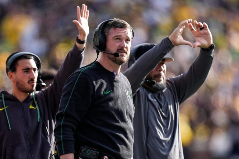 Oregon’s Dan Lanning following national title blueprint from Alabama, Georgia