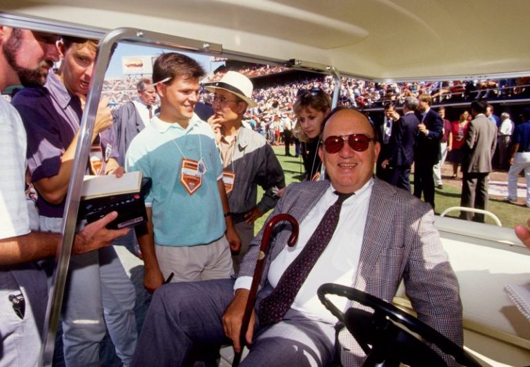 Former MLB commissioner dies at age 86