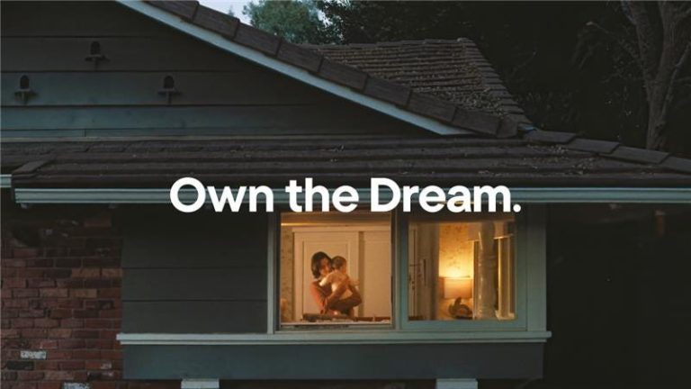 Super Bowl crowd does ‘Take Me Home Country Roads’ singalong