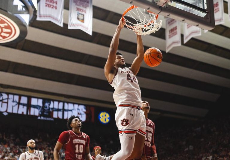 College basketball winners, losers: A No. 1 seed already secured?