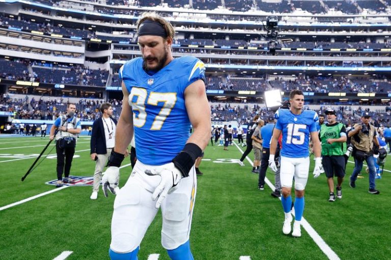 NFL cut candidates: Which big-name players are on thin ice?