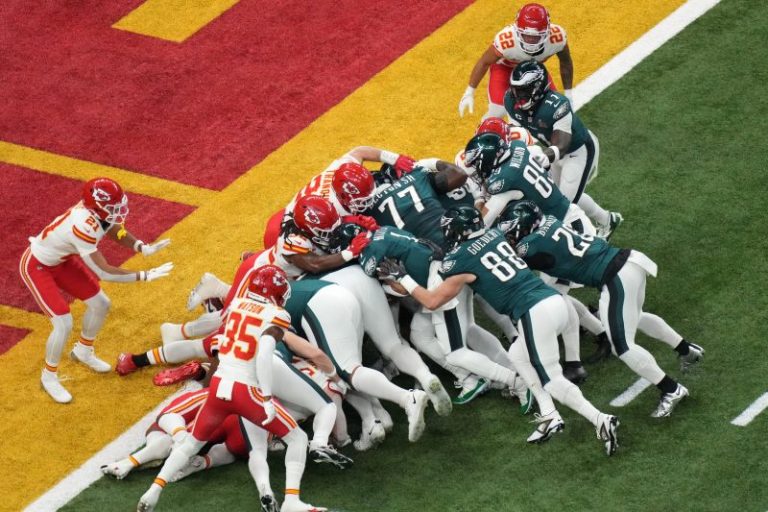 Snubbed no more: Trump to invite Philadelphia Eagles to the White House