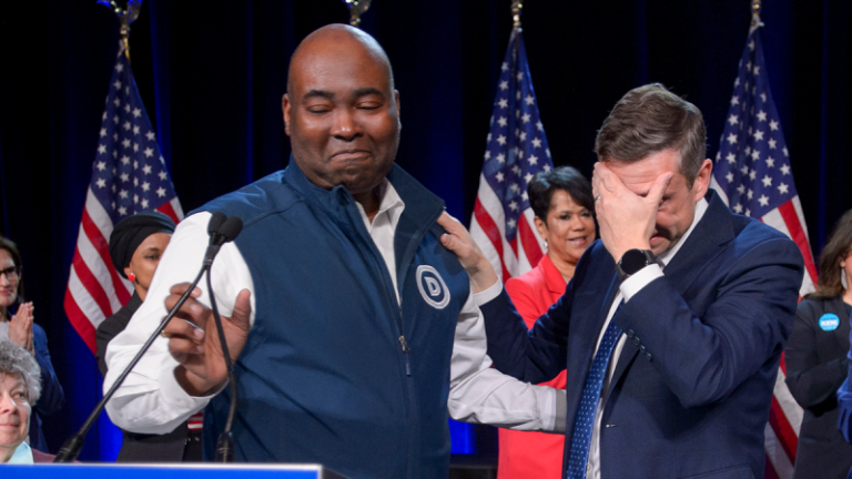 ANDREW BATES: How Democrats can crush Republicans on the economy and win the midterms