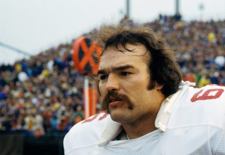 Longtime NFL player Conrad Dobler had CTE, brain study shows