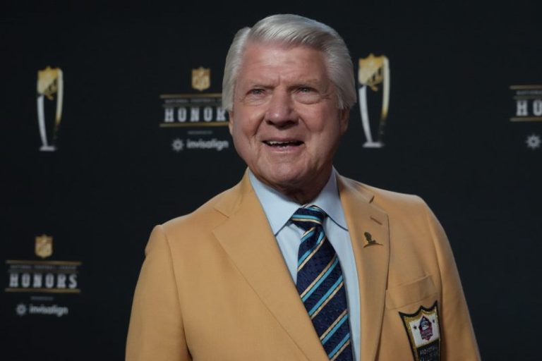 An appreciation of the retiring legend that is Jimmy Johnson