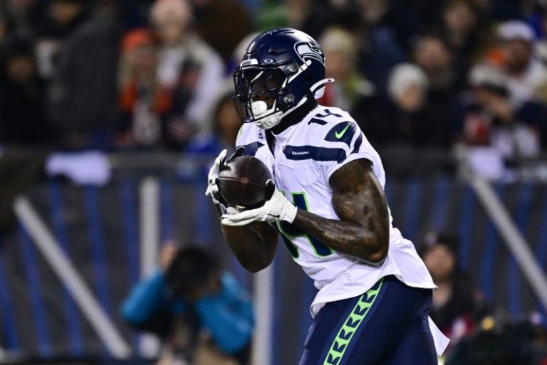Seahawks WR DK Metcalf requests trade
