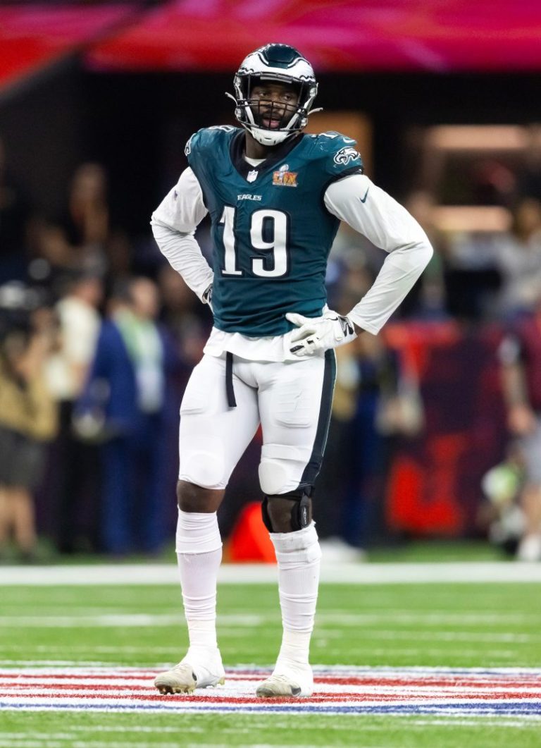 Josh Sweat to sign with Cardinals