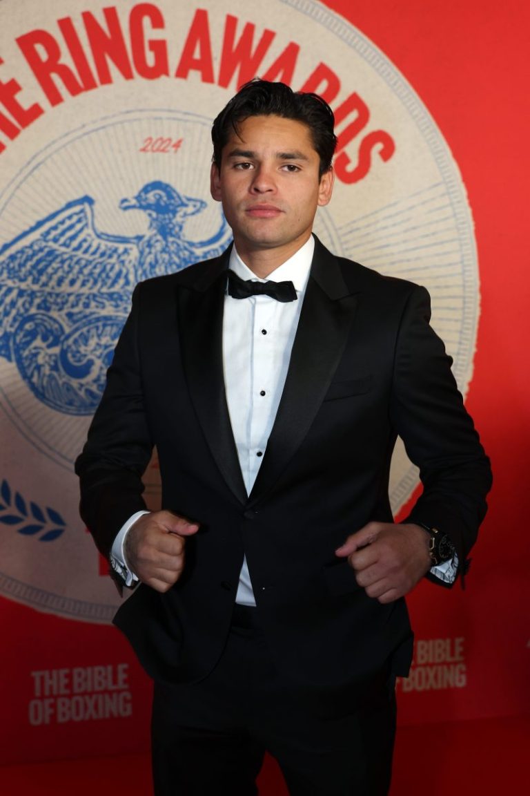 Lawsuit claims boxer ‘feigned’ injury to get out of fight