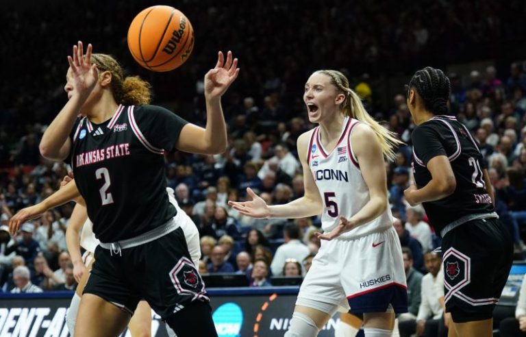 Star player Paige Bueckers wasn’t dominant. But UConn was