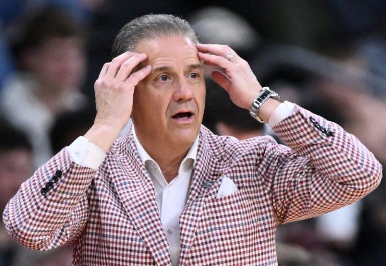 Texas Tech vs Arkansas basketball March Madness live updates, score