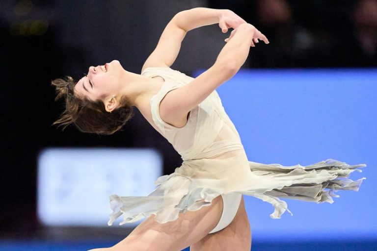 Figure skating updates: American takes surprising lead at worlds