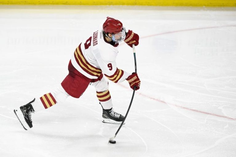 Washington Capitals sign Boston College hockey star
