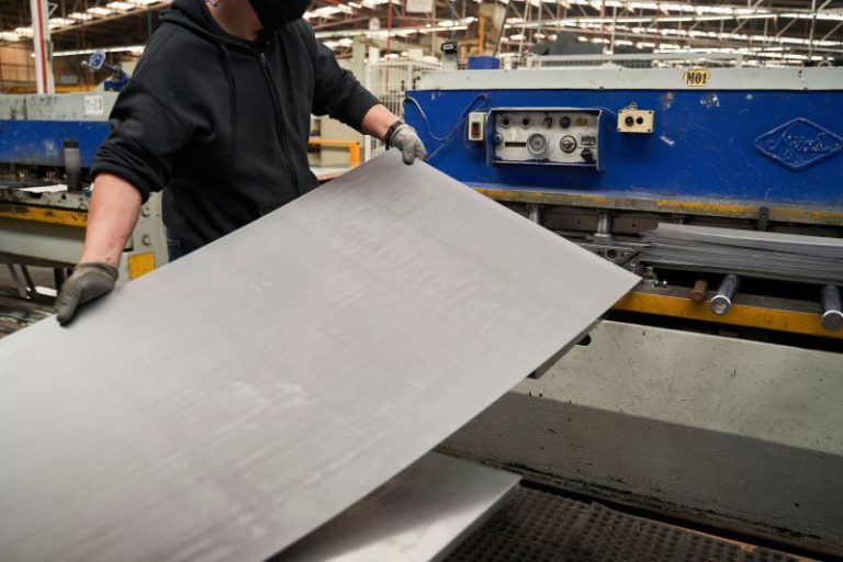 Trump’s tariffs could plunge Mexico and Canada into a recession