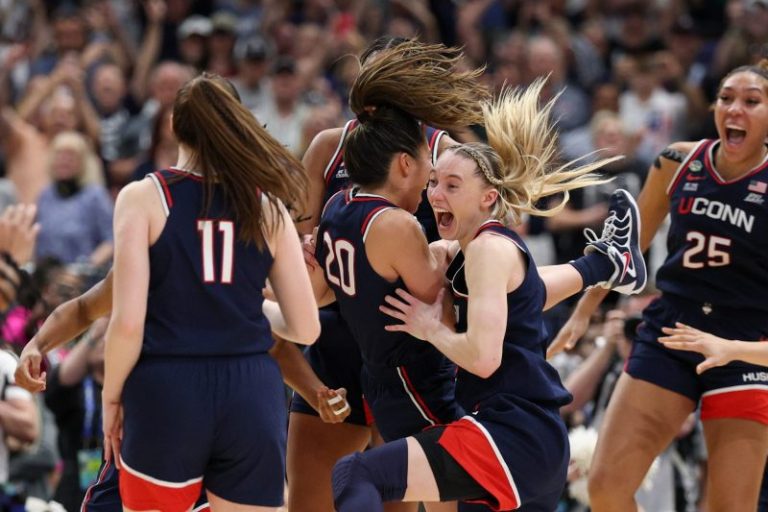 UConn rules women’s basketball again. Don’t question Huskies legends