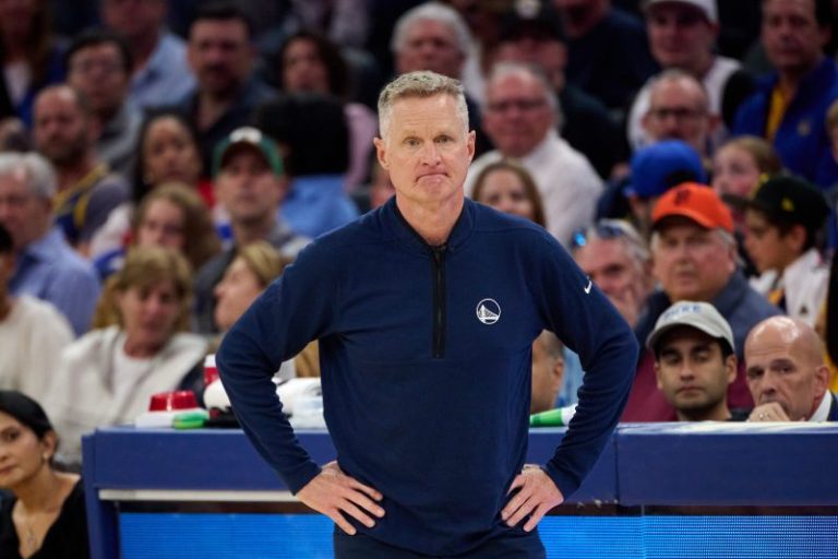 Opinion: Steve Kerr, Maine governor show the power of resistance