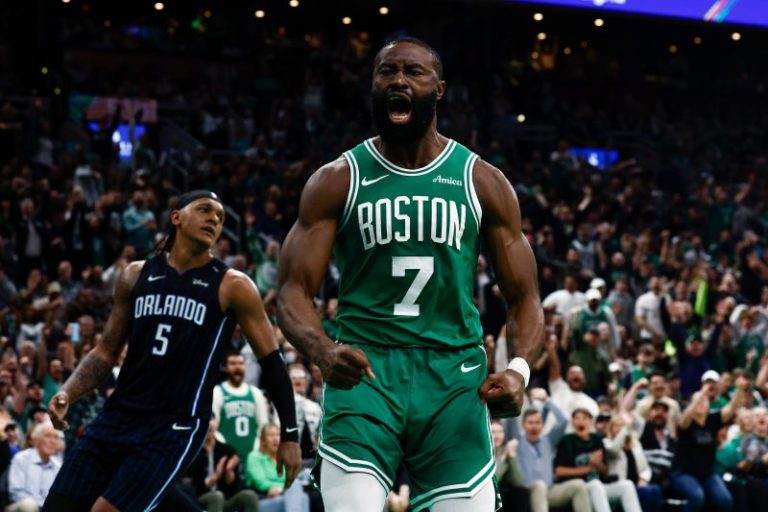 Jaylen Brown leads the way as Celtics take 2-0 lead without Tatum