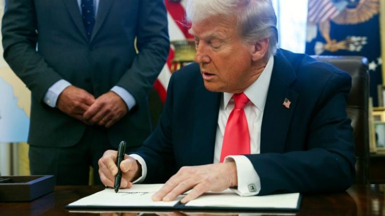 Trump directs agencies to follow Supreme Court rulings, as he continues to rein in administrative state