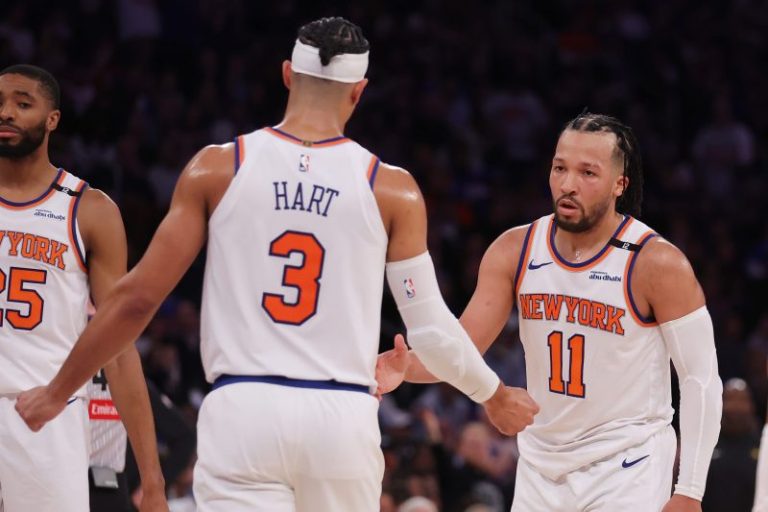 Knicks left begging for air after trying to keep pace with Pacers