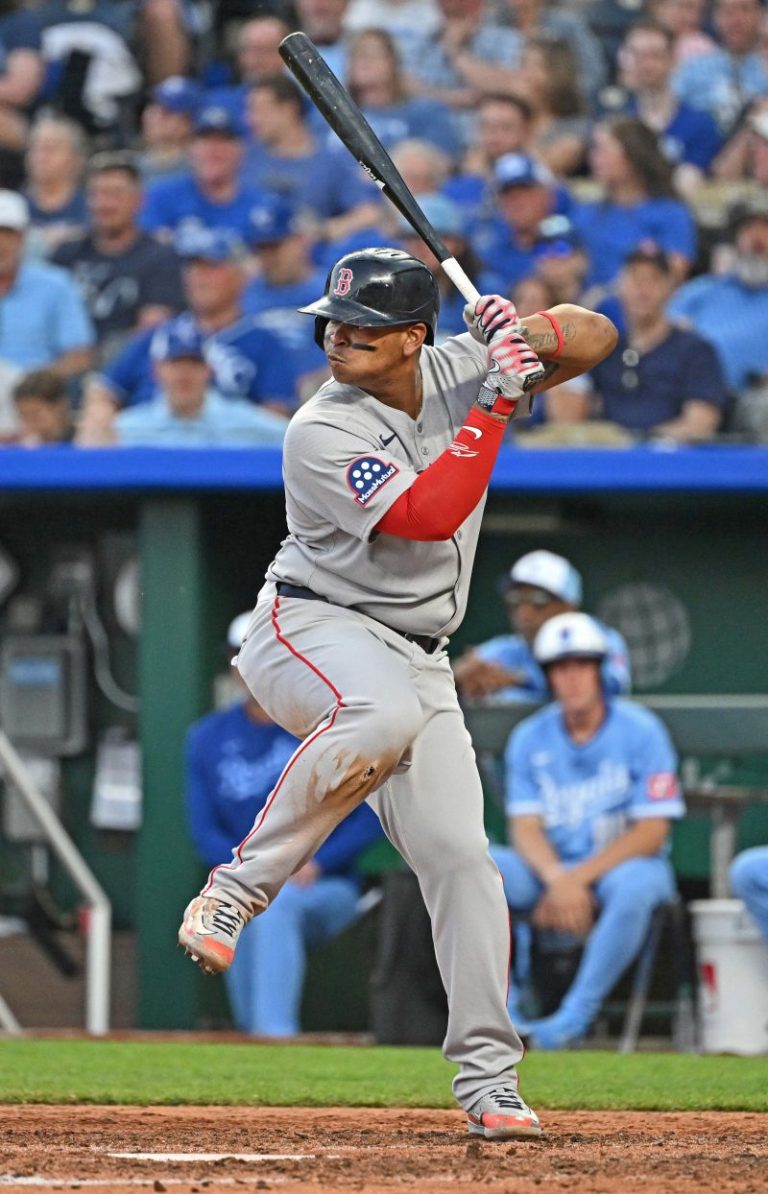 Red Sox trade All-Star to NL contender in blockbuster deal