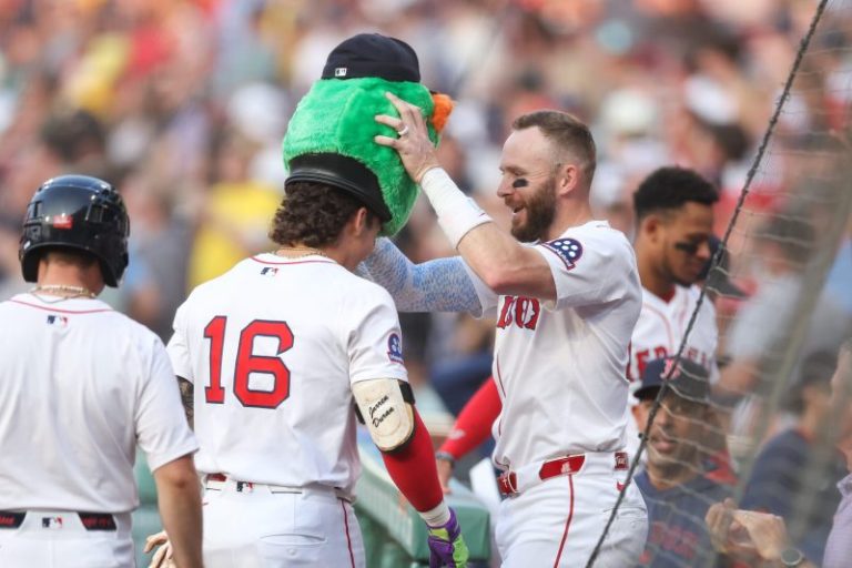 MLB power rankings: Can Red Sox continue climb after dumping star?