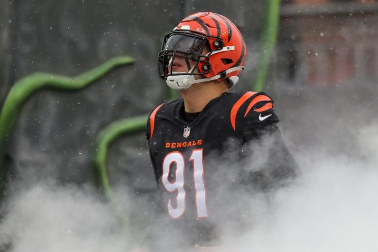 Report: Bengals and Trey Hendrickson discussing contract