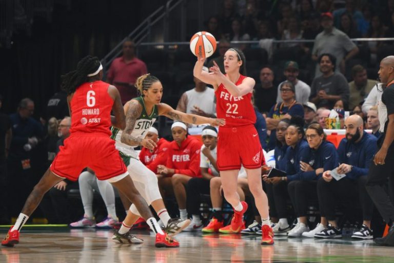 Fever vs. Storm highlights: Caitlin Clark struggles in win