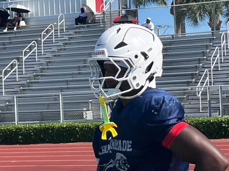 Texas lands commitment from 5-star running back Derrek Cooper