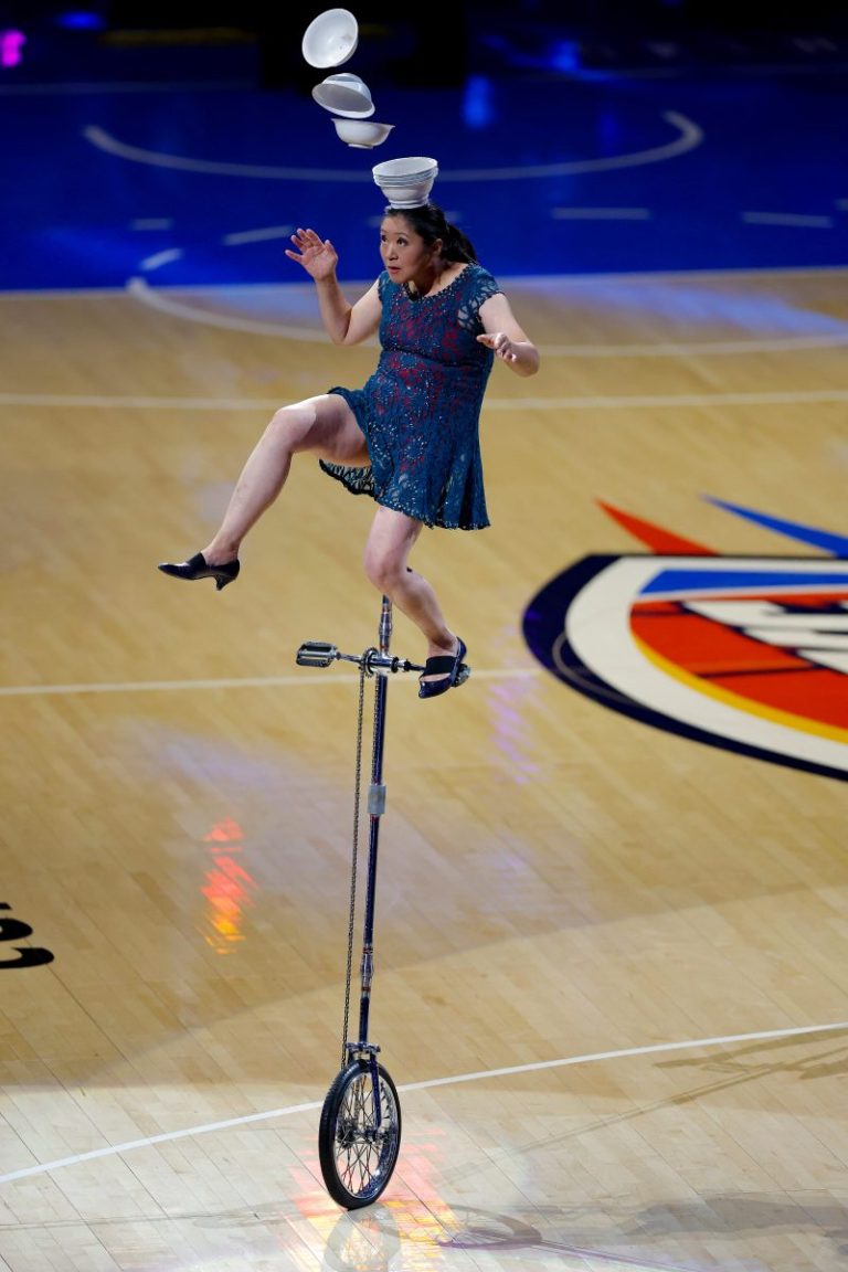 Popular halftime performer Red Panda injured in fall at WNBA game