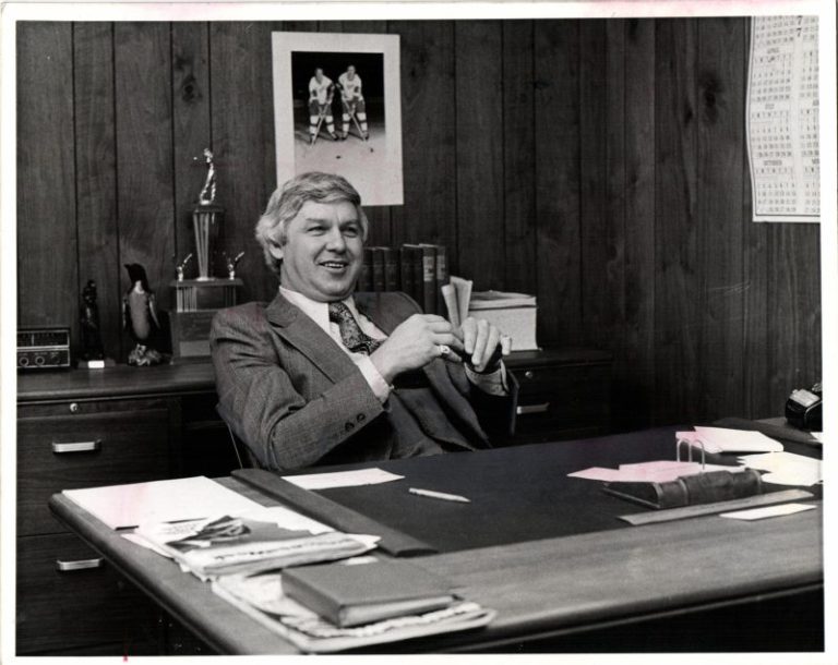 Red Wings legend gave kid great start. Thanks and RIP, Alex Delvecchio